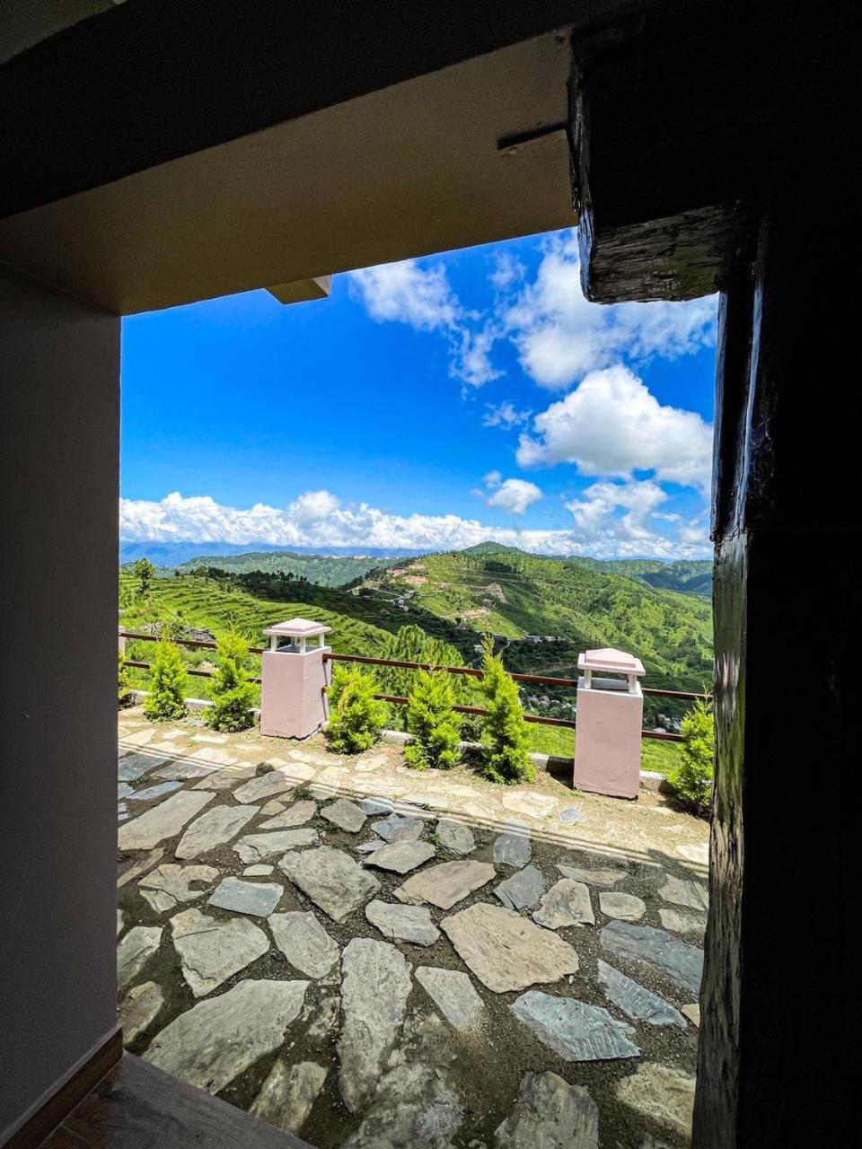 Bsr Farms Resort Pauri Exterior photo